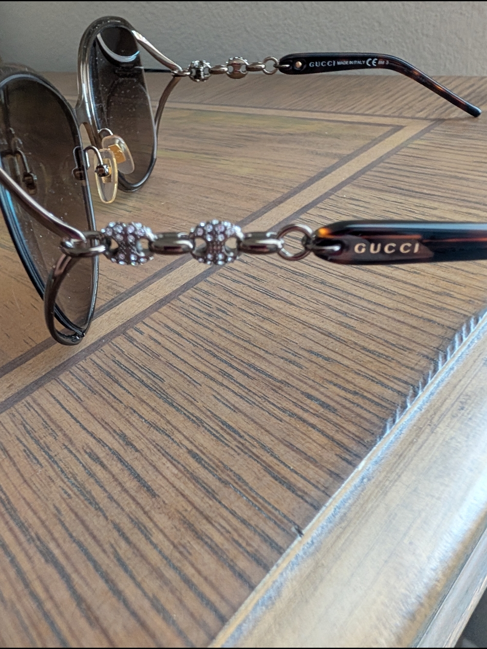 Gucci Women's Tortoiseshell Brown Sunglasses Crystal Accents Mariner GG 4250